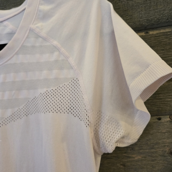 Z by Zella Activewear Shirt - Size Medium Light Pink - Picture 5 of 9